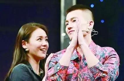 女明星被爆料绯闻视频,女明星绯闻视频引发热议  第3张